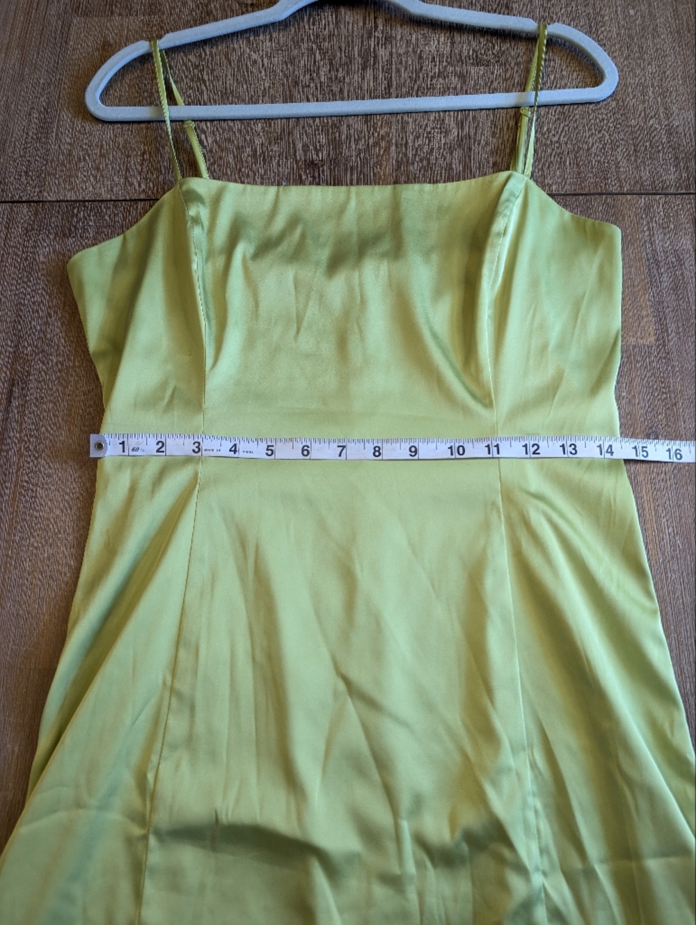 ARITZIA Sunday Best Shimmer Satin Mini Dress In Pear Green Size 12 - Picture 10 of 15
